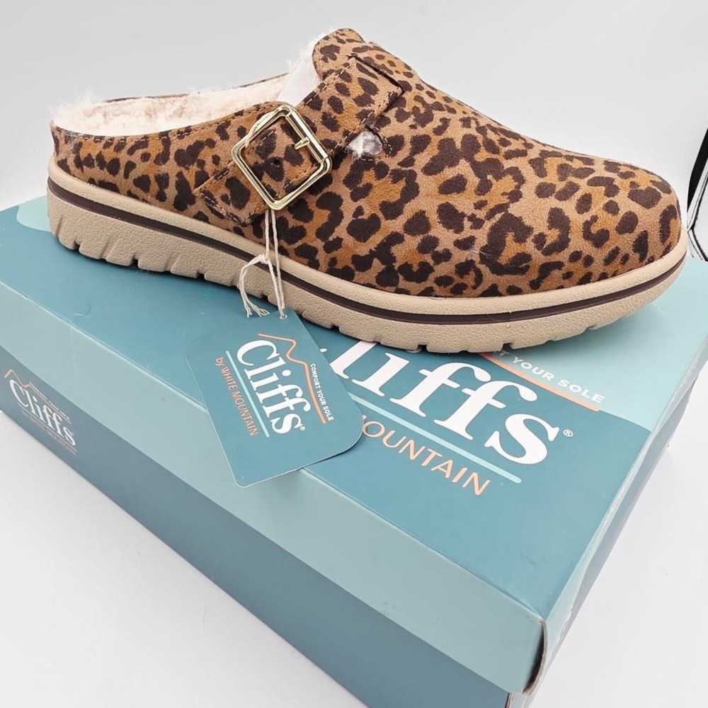 Cliffs by White Mountain leopard print clogs faux fur lining Buckle Size 8.5 New